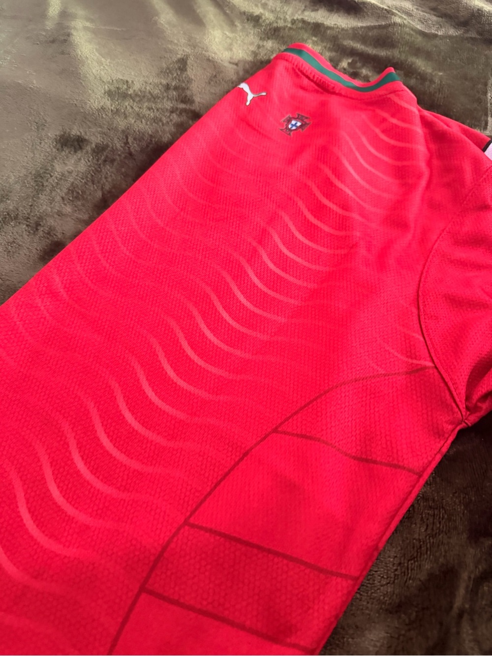 Red Portugal National Team Jersey with Green Trim - Picture 2 of 3